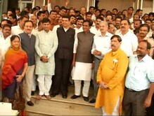 बिनविरोध निवडणूक; वाघ, जानकर आणि मेटे विधानपरिषदेवर