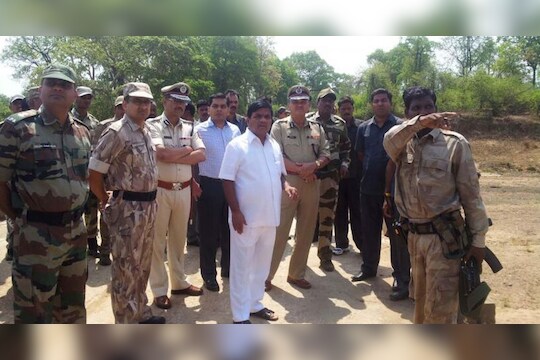 नक्षलग्रस्त गडचिरोली आणि आबा !