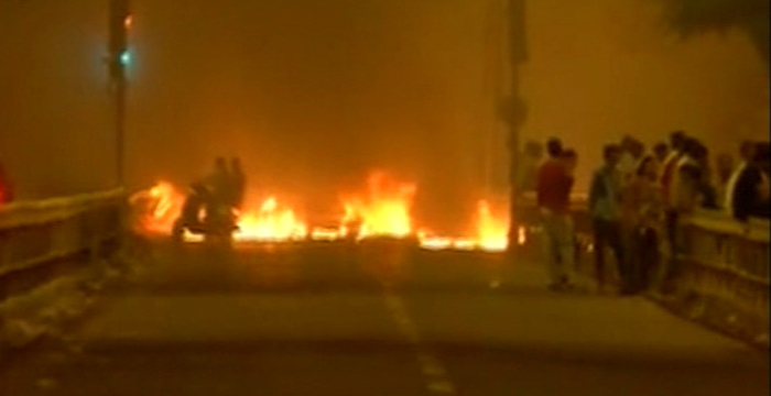 गुजरातमध्ये हिंसाचारात आतापर्यंत 6 जणांचा बळी