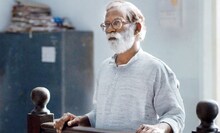 वीरा साथीदार यांना वास्तवातही 'कोर्ट'चा अनुभव, माओवादी संशयावरून घरावर छापे