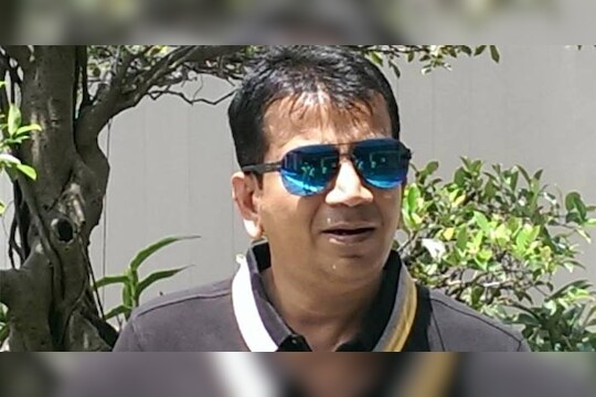 प्रसिद्ध बिल्डर सूरज परमार यांची गोळ्या झाडून आत्महत्या