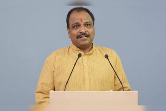 संजीव पुनाळेकरांवर गुन्हा दाखल करा, पानसरे कुंटुबीयांची मागणी 