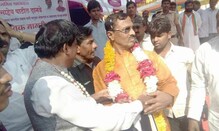 रावसाहेब दानवेंच्या हस्ते गुंडाचा भाजप प्रवेश रावसाहेब दानवेंच्या हस्ते गुंडाचा भाजप प्रवेश