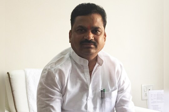 संजय दत्तची कारागृहातून सुटका नियमानुसारच -राम शिंदे