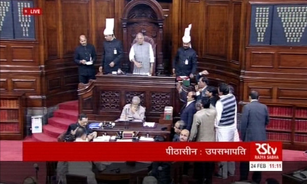 रोहित वेमुला प्रकरणावरून राज्यसभेत गदारोळ