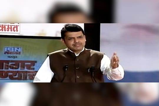 लोकसहभागातून येत्या 4 ते 5 वर्षांत महाराष्ट्र दुष्काळमुक्त-मुख्यमंत्री