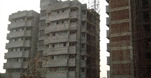 कल्याण डोंबिवलीतील बांधकाम बंदी हायकोर्टाने उठवली कल्याण डोंबिवलीतील बांधकाम बंदी हायकोर्टाने उठवली