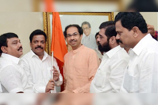 ठाणे विधानपरिषद निवडणुकीत शिवसेनेच्या रवींद्र फाटकांचा विजय