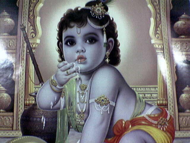 दहीहंडीचे राजकारण कोणत्या "थराला "?