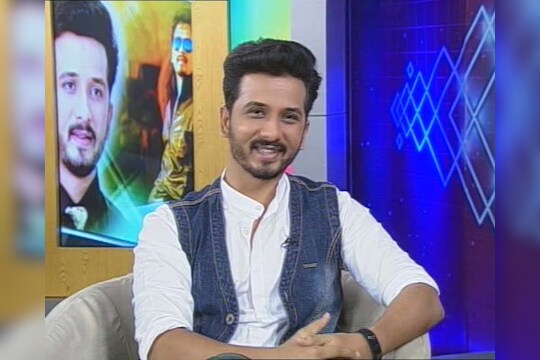 ‘टॉक टाइम’मध्ये अभिजीत खांडकेकर 