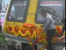लोकल प्रवाशांचा दसरा