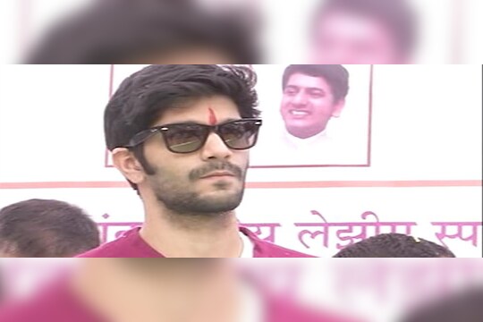 'राज'पुत्र उतरणार महापालिका निवडणुकीच्या प्रचारात