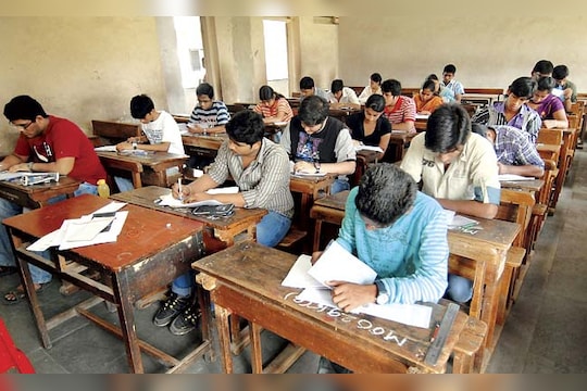 SSC Board Exam time table : दहावीच्या परीक्षेचं वेळापत्रक पाहा एका क्लिकवर