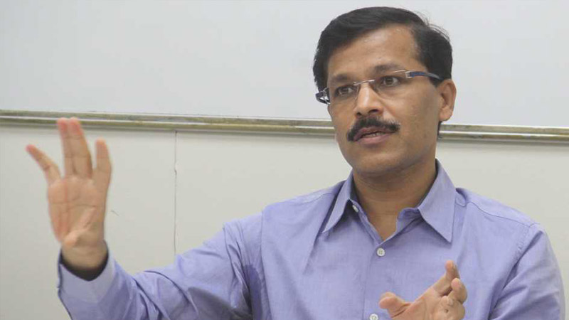 तुकाराम मुंढेंचा आणखी एक दणका, पीएमपीएमएल कर्मचाऱ्यांना 'ओव्हरटाइम' नाही