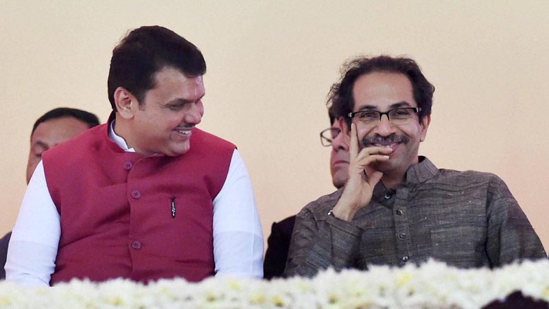 युती 'व्हेंटिलेटर'वर नाही, 'कासव'गतीनं पूर्वपदावर - उद्धव ठाकरे