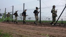 काश्मीरमध्ये चकमकीत मेजरसह 4 जवान शहीद, 4 दहशतवादी ठार