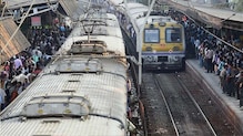 Mumbai Rain : मध्य रेल्वेवर उद्या रविवारच्या वेळापत्रकानुसार गाड्या धावणार Mumbai Rain : मध्य रेल्वेवर उद्या रविवारच्या वेळापत्रकानुसार गाड्या धावणार