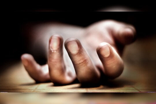 धक्कादायक! कोरोनाची लागण झाल्याच्या भीतीने तरुणाने घेतला गळफास