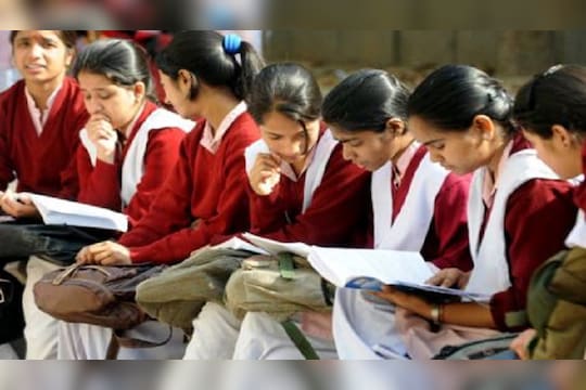 'जीएसटी'मुळे शालेय वस्तू महागणार