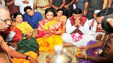 जगजेठीच्या पायी 'देवेंद्र' नतमस्तक