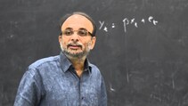 एका विद्यापीठाने दुसऱ्या विद्यापीठाला सोडू नये !