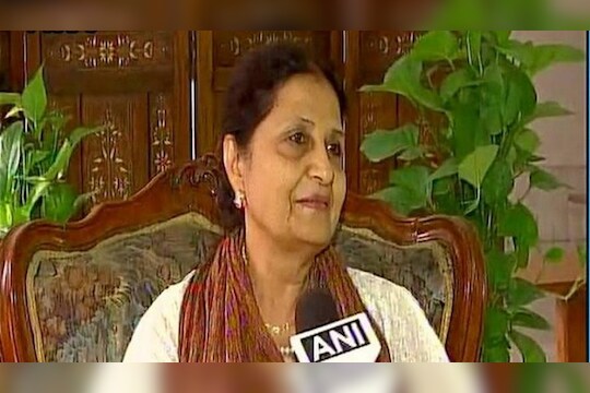23 वर्षांपासून ही पाकिस्तानी वंशाची महिला नरेंद्र मोदींना राखी बांधतेय