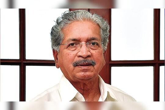 मेहतांपाठोपाठ सेनेच्या सुभाष देसाईंवर भ्रष्टाचाराचे आरोप