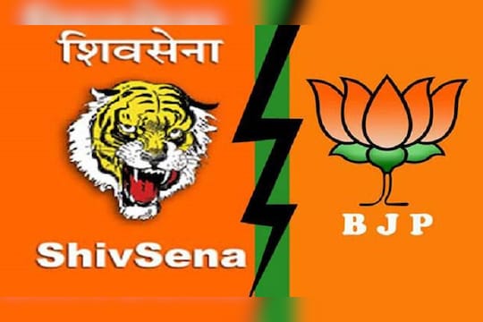 शिवसेनेचे मावळे सुरतेत दाखल