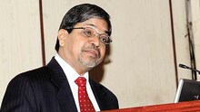 मुंबई विद्यापीठाच्या आॅनलाईन पेपरतपासणी कंत्राटात घोटाळा, मुणगेकरांचा आरोप