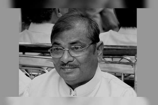 एक "सोपा" माणूस गेला !