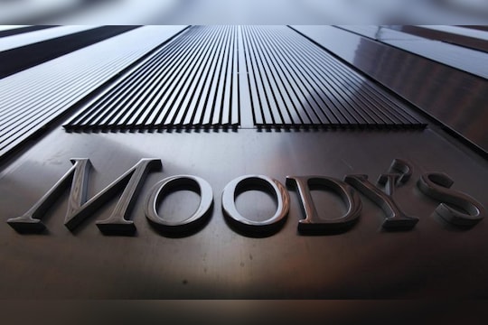 'मूडीज'ने भारताचं रेटिंग वाढवताच शेअर बाजारात तेजी !