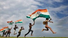 वर्ध्याच्या ग्रामसेवा मंडळात कसा बनतो राष्ट्रध्वज? वर्ध्याच्या ग्रामसेवा मंडळात कसा बनतो राष्ट्रध्वज?
