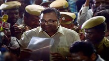 पी. चिदम्बरम यांच्या मुलाच्या मालमत्तेवर 'ईडी'चे पुन्हा छापे पी. चिदम्बरम यांच्या मुलाच्या मालमत्तेवर 'ईडी'चे पुन्हा छापे