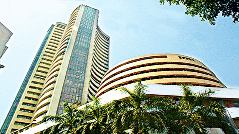 येस बँकेवरील निर्बंधामुळे शेअर मार्केट गडगडलं, सेन्सेक्स 1 हजार 400 अंकांनी कोसळला