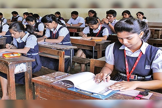 शाळा 1 मेपर्यंत सुरू राहण्याचा निर्णय रद्द - विनोद तावडे