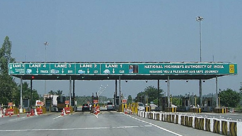 मोदी सरकारचा मोठा निर्णय, राष्ट्रीय महामार्गावर उद्यापासून होणार टोल टॅक्स वसूली