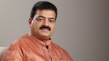 भास्कर जाधवांना पुन्हा धक्का, शिवसेनेनं खोडून काढला दावा भास्कर जाधवांना पुन्हा धक्का, शिवसेनेनं खोडून काढला दावा