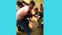 मुलीचे कपडे काढून तिची व्हिडिओ व्हायरल करण्याऱ्या चौघांना अटक मुलीचे कपडे काढून तिची व्हिडिओ व्हायरल करण्याऱ्या चौघांना अटक