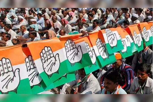 राष्ट्रवादी आक्रमक मग आपण का नाही?,काँग्रेसच्या बैठकीत नेत्यांची नाराजी
