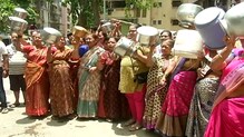 2 वर्षांपासून ठाण्यातल्या खारकर आळीतली पाण्याची समस्या जैसे थेच ! 2 वर्षांपासून ठाण्यातल्या खारकर आळीतली पाण्याची समस्या जैसे थेच !
