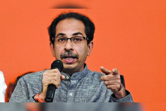 काँग्रेस-राष्ट्रवादी नाही, आता शिवसेनेनं या पक्षालाही लावला सुरुंग; प्रवेशासाठी नेते मातोश्रीवर