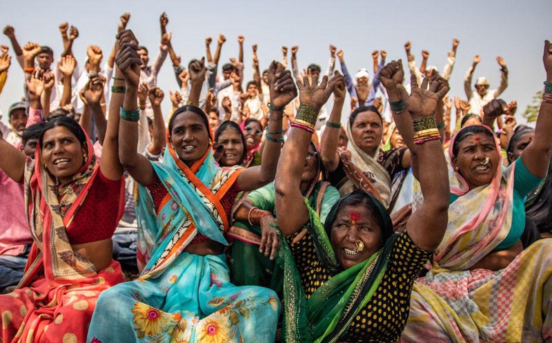 'वॉटरकप'चं तुफान झालं शांत, पाण्याचा प्रत्येक थेंब अडवण्यासाठी राबले हजारो हात!