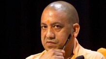 योगी महाराष्ट्रात जिंकले, युपीत हरले! योगी महाराष्ट्रात जिंकले, युपीत हरले!