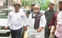 छगन भुजबळ पुन्हा एकदा अडचणीत, ईडी कोर्टात हजर राहण्याचे आदेश छगन भुजबळ पुन्हा एकदा अडचणीत, ईडी कोर्टात हजर राहण्याचे आदेश