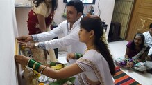 हनिमूनला निघालेल्या दाम्पत्यावर पसरणी घाटात हल्ला,नवऱ्याचा जागीच मृत्यू हनिमूनला निघालेल्या दाम्पत्यावर पसरणी घाटात हल्ला,नवऱ्याचा जागीच मृत्यू