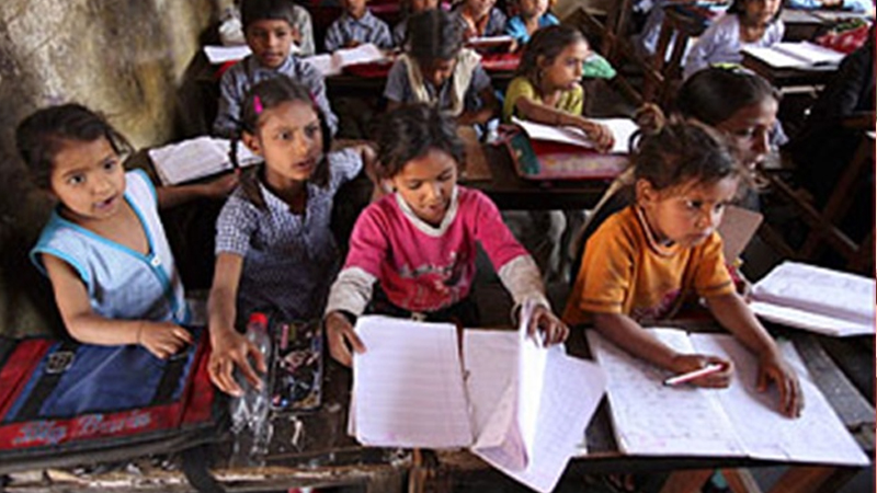 इंग्रजीचं महत्व होणार कमी?, नवी शिक्षणनीती लवकरच !