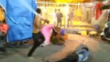 VIDEO फुलांच्या विक्रीवरून दोन गटात तुफान हाणामारी
