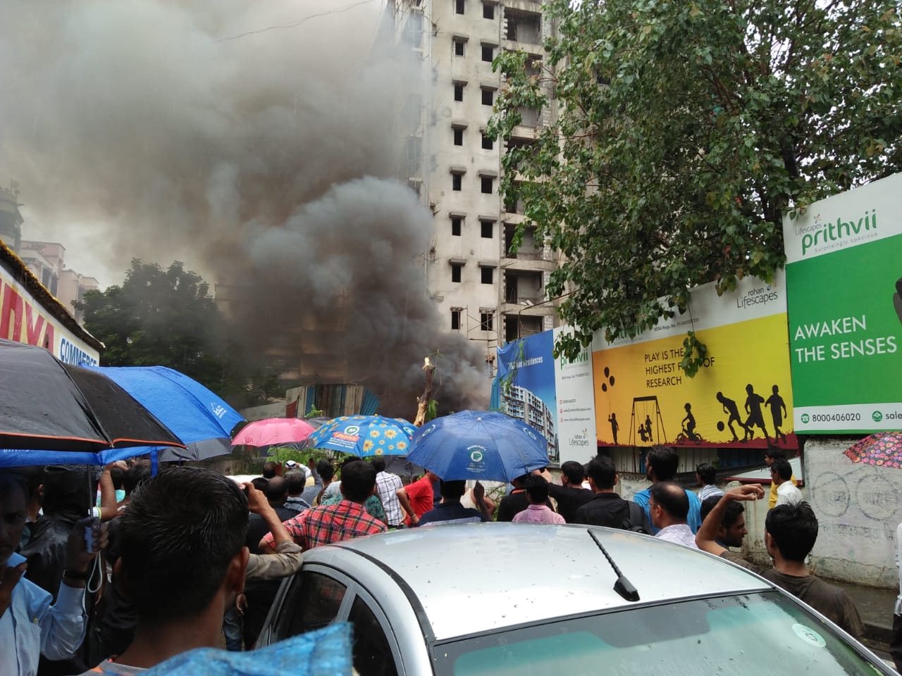 घाटकोपर विमान अपघात : थोडक्यात वाचला 40 कामगारांचा जीव, नाही तर...