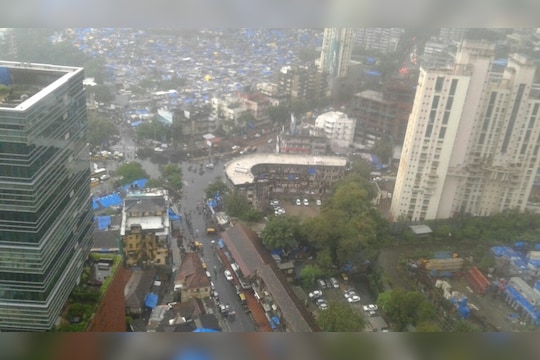 पश्चिम मुंबईमध्ये 'या' ठिकाणी होतोय मुसळधार पाऊस