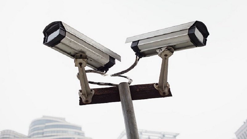 CCTV कॅमेराचा व्यवसाय करणाऱ्यांच्या सांगण्यानुसार, दरमहा ३-४ लाख रुपये उत्पन्न तुम्ही काढू शकता. कारण छोट्या-मोठ्या सगळ्याच शहरांमध्ये CCTV कॅमेरा ही एक अत्यंत गरजेची गोष्ट बनली आहे. CCTV कॅमेराचा व्यवसाय करणाऱ्यांच्या सांगण्यानुसार, दरमहा ३-४ लाख रुपये उत्पन्न तुम्ही काढू शकता. कारण छोट्या-मोठ्या सगळ्याच शहरांमध्ये CCTV कॅमेरा ही एक अत्यंत गरजेची गोष्ट बनली आहे.
